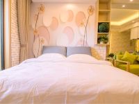 银川曼特斯主题酒店 - 标准大床房