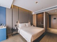 上海嘉定江桥亚朵酒店 - 几木大床房