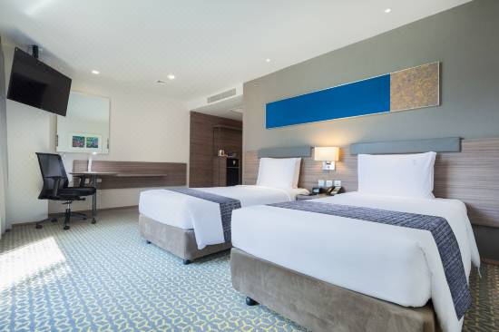 Holiday Inn Express Bangkok Sathorn Sha Extra Plus Bangkok Updated 21 Price Reviews Trip Com