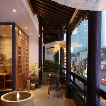 Luxi Hotel (Changsha Wuyi Square Taiping Old Street) Hotels near Autumn-Admiring Pavilion