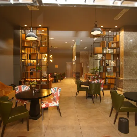 James Joyce Coffetel Hotel (Xinji International Leather City)