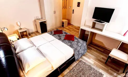 Hotel Aqua Panon