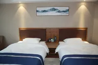 Longting Hotel Hotels in Junlian County