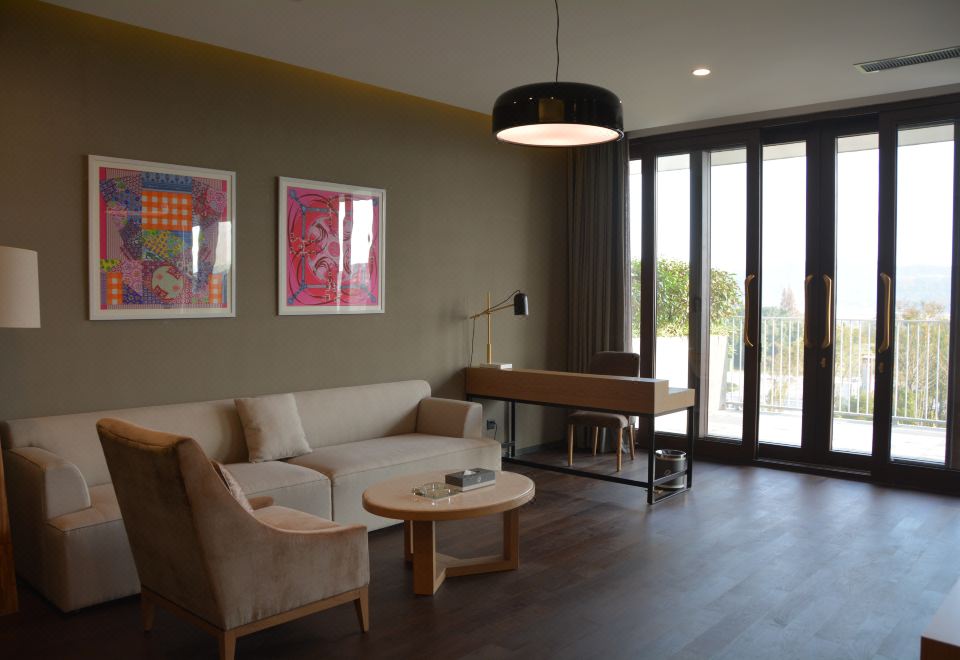 서훙 셰더 아트 센터 호텔 주변의 아름다운 도시 경관