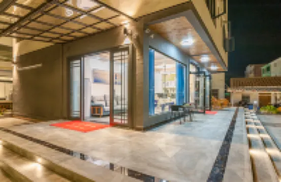 Anzhi Ruosu Hotel Hotel berhampiran Wucai Beach