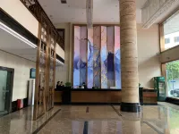 Lanli Lily Hotel (Yangchun Central Plaza)