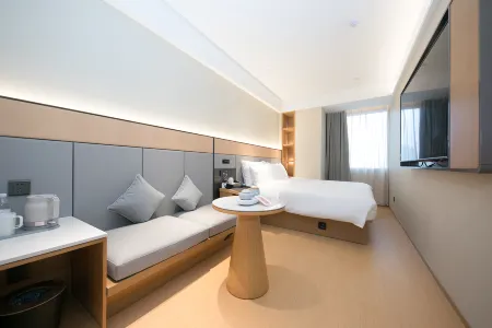 Ji Hotel (Civil Center, Qianjiang New City)