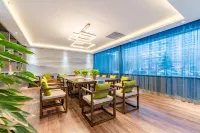 303 Chain Boutique Hotel (Shangqiu south station store)