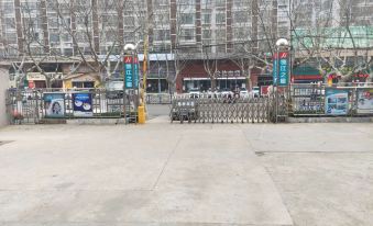 Jinjiang Inn (Lianyungang Donghai Pedestrian Street High-speed Railway Station Hotel)