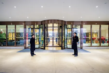 Azalea Hotel Отели в г. Санцжи