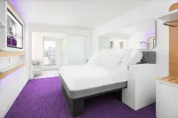 Yotel Edinburgh Hotel di Edinburgh