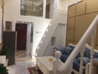 深圳家沃公寓 - 精致复式三室一厅套房