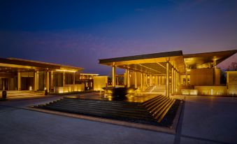 Lushan West Sea Resort, Curio Collection by Hilton