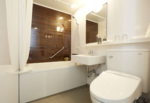 2. 하톤 호텔 신사..