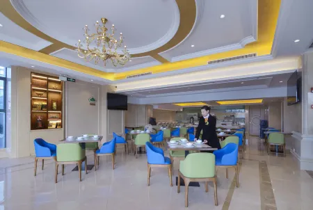 Vienna Hotel (Hefei Lujiang International Building Material City) Отели рядом с достопримечательностью «Tomb of Zhou Yu»