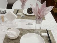 拉萨优来臻品酒店 - 餐厅