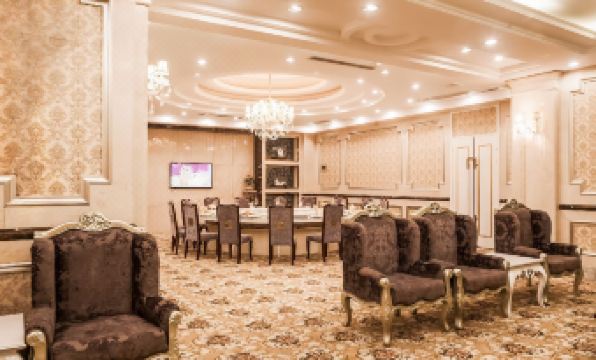 Eastern Five Continents Hotel