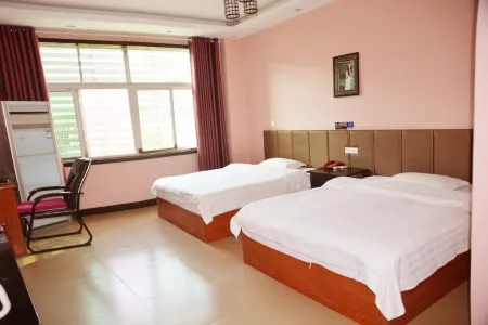 Pingli Changhong Grand Hyatt Express Hotel Отели рядом с достопримечательностью «Pingli Peony Valley Scenic Area»