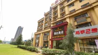 Fangchenggang Golden Harbor Holiday Hotel Hotels near Fangchenggang North Railway Station