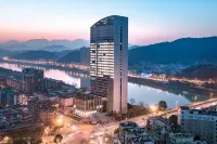 Liya Plaza Hotel (Tonglu Fuchunjiang Branch) - Lemmikkieläimet sallittu