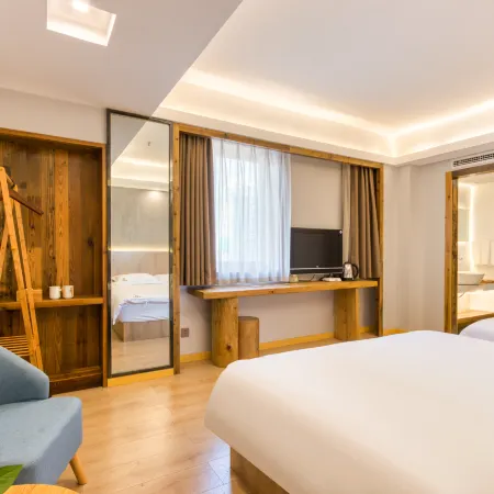 Deyi Hotel