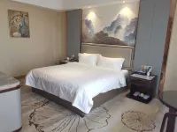 Shunjin Yibai Hotel (Yueqing Liushi) - parking