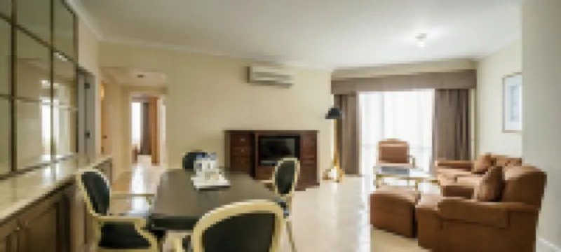 Batavia Hotel & Serviced Apartments