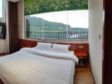 苍溪嘉福商务酒店 - 大床房