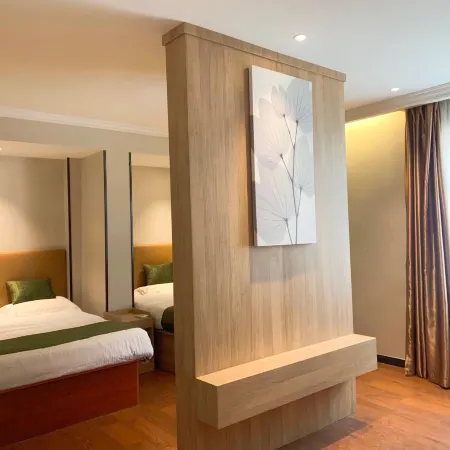 GreenTree Inn Hotel (Xuancheng High-speed Railway Station Guogou Plaza Branch)