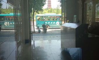 Linwu Dongta Hotel