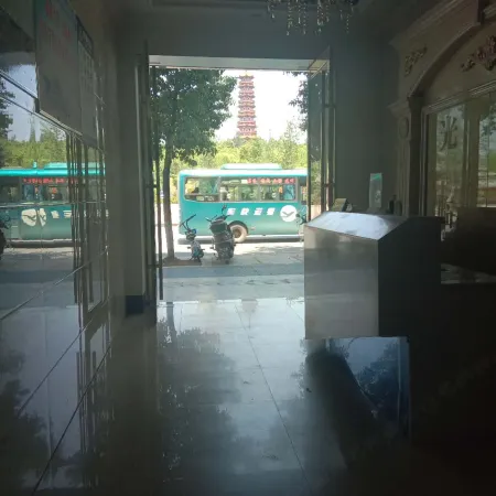 Linwu Dongta Hotel