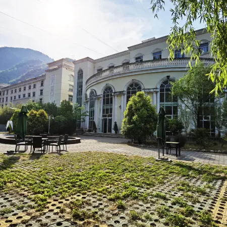 Zhashui Zhongnan Impression Hotel