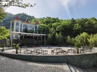 Zhashui Zhongnan Impression Hotel Hotels in Zhashui