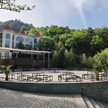 Zhashui Zhongnan Impression Hotel