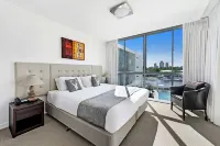 ULTIQA Freshwater Point Resort Hotels in Broadbeach Waters