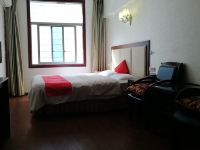OYO广安城市之家酒店 - 标准大床房