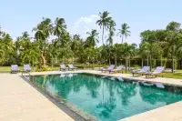 Fox Jaffna - Pools