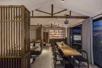 Yueyin Boshe Hongcun Holiday Guesthouse - โรแมนติก