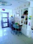 Haidong Airport Jingchao Family Hotel