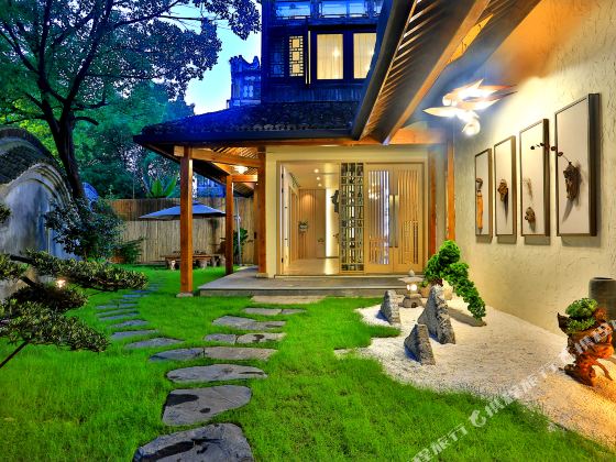 Puyi seclusion Wuzhen boutique homestay