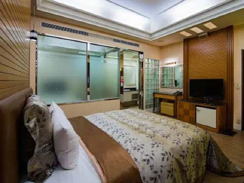 Laiyin Motel Hotels near Lala Shan National Forest Recreation Area