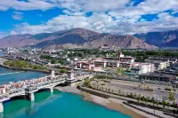 Nyetsang Grand Hotel فنادق في 