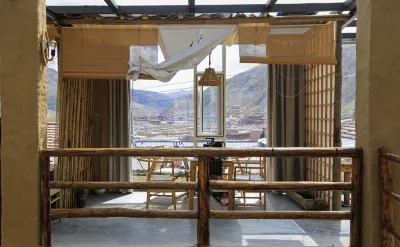 Shangu Guesthouse Hotels near Monibao Tangka Zhanlan Center