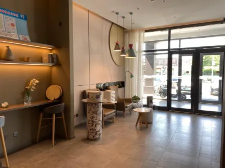 Homeinn Hotel (Tianjin Xiqing Yangliuqing Xinhua Road) Отели рядом с достопримечательностью «Zhonghuan Information College Tianjian University of Technology»