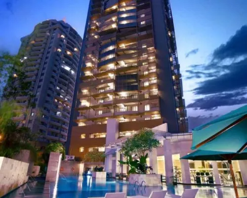 éL Hotel Jakarta Hotels near La Piazza