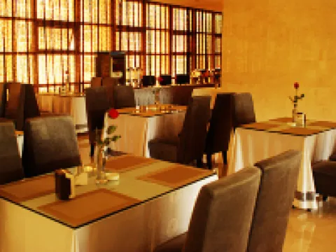 Spring Summer Fall Winter International Hotel Hotels in Dingxing