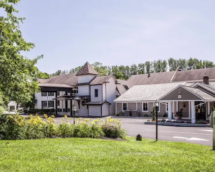 Inn at Mendenhall, BW Premier Collection Hotels near Brandywine Creek State Park - Flint Woods Nature Preserve