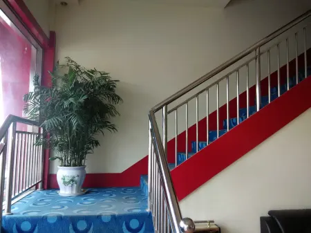 Pianyiju Chain Hotel Binzhou Yangxin Отели рядом с достопримечательностью «Yangxin Shuiluopo Folk Culture Tourism Area»