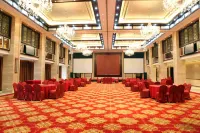 โรงแรมนานาชาติฉินเต้า - ที่มีสระว่ายน้ำ