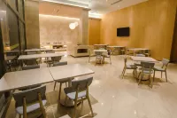 非繁城品酒店（張公橋東大街美食街店）
